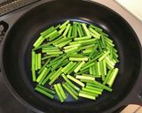 コリコリ美味い！ニンニクの芽と砂肝炒め！作り方4写真