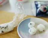 ラップで簡単♪ひとくちキャンディおにぎり作り方6写真
