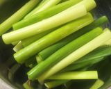 ◆ニンニクの芽と豚肉のクタクタめんつゆ煮作り方1写真