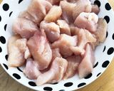 レンジとハサミで！鶏むね肉の簡単下処理☆作り方1写真