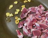 10分で一品！砂ずりのニンニク炒め作り方3写真
