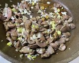 10分で一品！砂ずりのニンニク炒め作り方4写真
