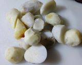 めんつゆで『長芋と里芋の肉じゃが風』作り方1写真