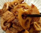 豚バラ肉と蓮根の胡麻味噌炒め。作り方7写真