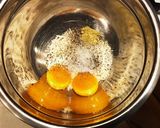 ベーコンの香り豊かな本格的なカルボナーラ作り方5写真