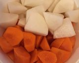 鶏肉と厚揚げと根菜の味噌煮作り方3写真