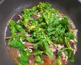 菜の花とキクラゲに豚こま肉のからし炒め作り方4写真