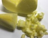 【離乳食 中期以降】角切りりんご作り方2写真