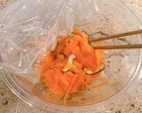 【簡単】ひらひら人参と椎茸のごま和え♪　作り方3写真