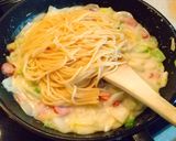 白菜と玉ねぎとソーセージのクリームパスタ作り方6写真