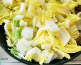 白菜大量消費☆牛バラ肉と白菜の卵とじ丼作り方2写真