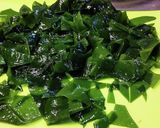 ワカメ・玉ねぎ・豆腐スープ。作り方1写真