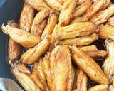 胡麻香る甘辛手羽中炒め作り方4写真