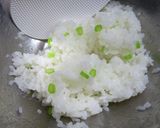おむすびの素+春菊の茎＊おむすび作り方5写真