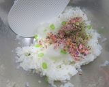 おむすびの素+春菊の茎＊おむすび作り方6写真