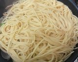 ほろ苦♩たっぷり春菊とアサリのパスタ作り方13写真