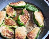 とろとろ和風ソース☆ピーマンの肉詰め作り方6写真