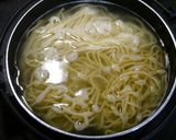 簡単！ひとり鍋☆鍋焼きラーメン作り方1写真