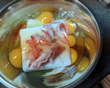 はんぺんとカニカマ♡旨味が溢れる伊達巻風作り方1写真
