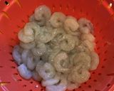 海老とそら豆のガーリックバター炒め作り方2写真