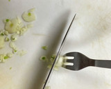 手を汚さずニンニクを刻む方法作り方4写真