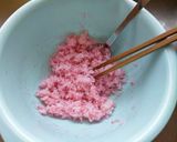 春色楽しい♪桜でんぶおにぎり作り方1写真
