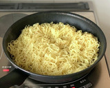 胡椒を効かせて【オイスター焼きそば】作り方5写真