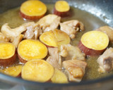 さつまいもと鶏肉のこっくり煮作り方5写真