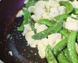 ヘルシー♪簡単スナップえんどうと豆腐炒め作り方8写真