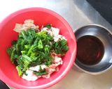 ゴマ油香る★豚肉と菜の花の和え物作り方4写真