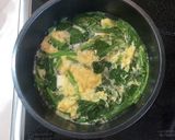 ほうれん草、卵、豆腐のスープ作り方4写真