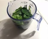 ほうれん草とフルーツのグリーンスムージー作り方4写真