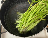 簡単おつまみ♩さっぱりとせりの鯖缶和え作り方3写真