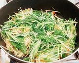 冷凍で!豚バラと水菜のパスタ作り方3写真