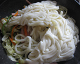 味付けはめんつゆ♡簡単 焼きうどん♡作り方4写真