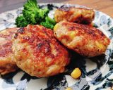 お弁当にも★味付きコーンハンバーグ作り方4写真