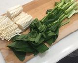 【幼児食】青菜ときのこのやわらかソテー作り方1写真