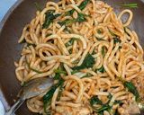 鶏肉とほうれん草のナポリタンうどん作り方5写真