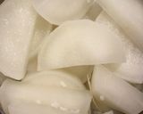 大根と鶏肉の煮物作り方1写真