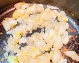 旬の玉ねぎで♡鶏ひき肉と玉ねぎの蒸し焼き作り方2写真