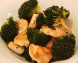 栄養満点☆簡単！鶏胸肉とブロッコリー炒め作り方9写真