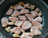 鶏皮の油を使って鶏むね肉の片栗粉焼き作り方5写真