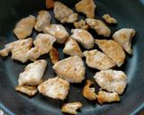鶏皮の油を使って鶏むね肉の片栗粉焼き作り方7写真