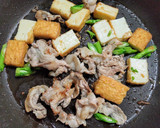 菜の花と豚こま肉に厚揚げのからし炒め作り方3写真