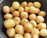 小芋の甘味噌炒め作り方3写真