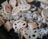 朝昼夕弁当♪美味♪豚肉と蓮根の炒め物作り方4写真