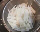 簡単★ツナとおかかの大根サラダ作り方1写真