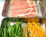 シャキシャキ野菜の豚ロース巻き作り方1写真