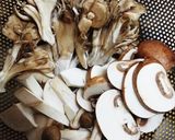 ほうれん草とたくさんきのこのバターソテー作り方1写真