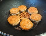 材料４つ！れんこんの鶏はさみバタポン焼き作り方4写真